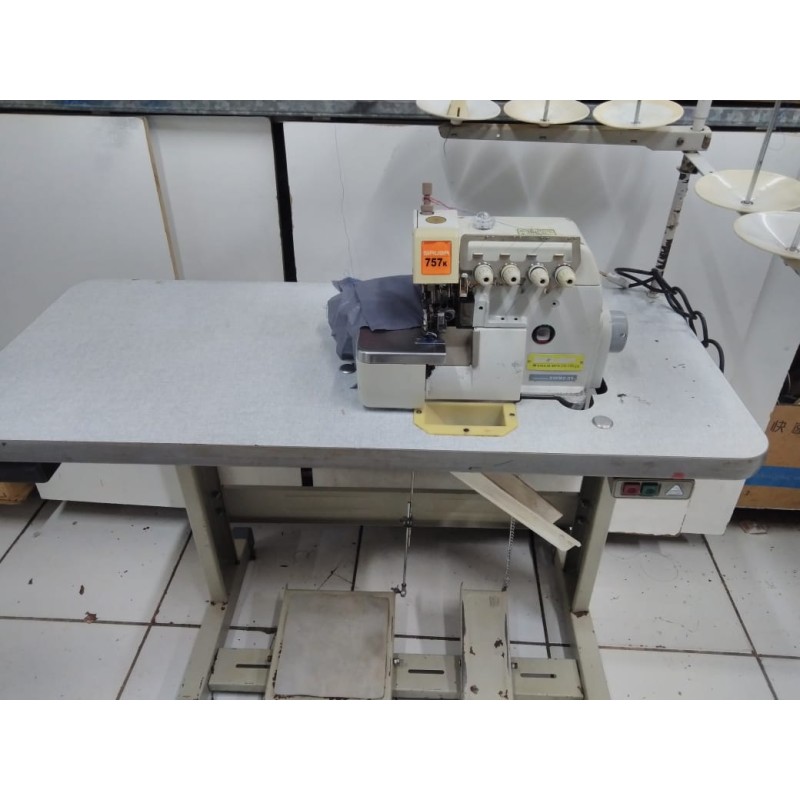 Máquina Interlok 5 Fios Convencional 110/220v - Modelo k 35 mm Siruba usada Máquina Interlok 5 Fios Convencional 110/220v - Modelo k 35 mm Siruba usada