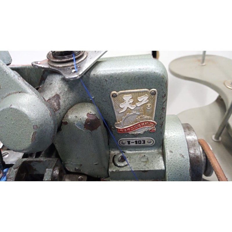 Máquina Overlock Para Rolete Semi Industrial Usada T-103 Máquina Overlock Para Rolete Semi Industrial Usada T-103