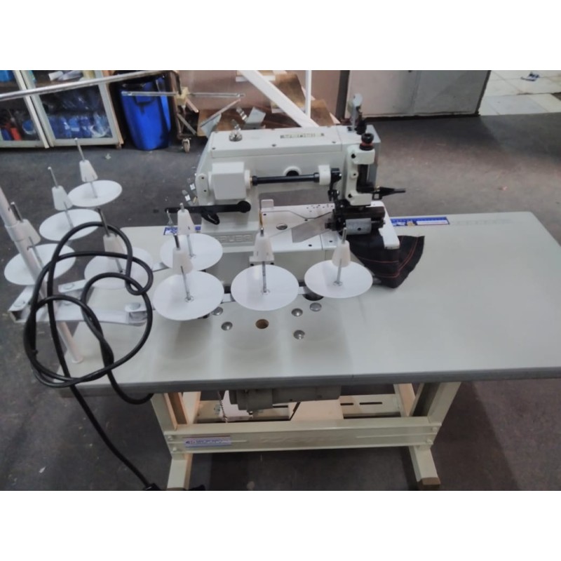 Máquina De Cos 4 Agulhas Siruba Hf008 Usada 110/220v Máquina De Cos 4 Agulhas Siruba Hf008 Usada 110/220v
