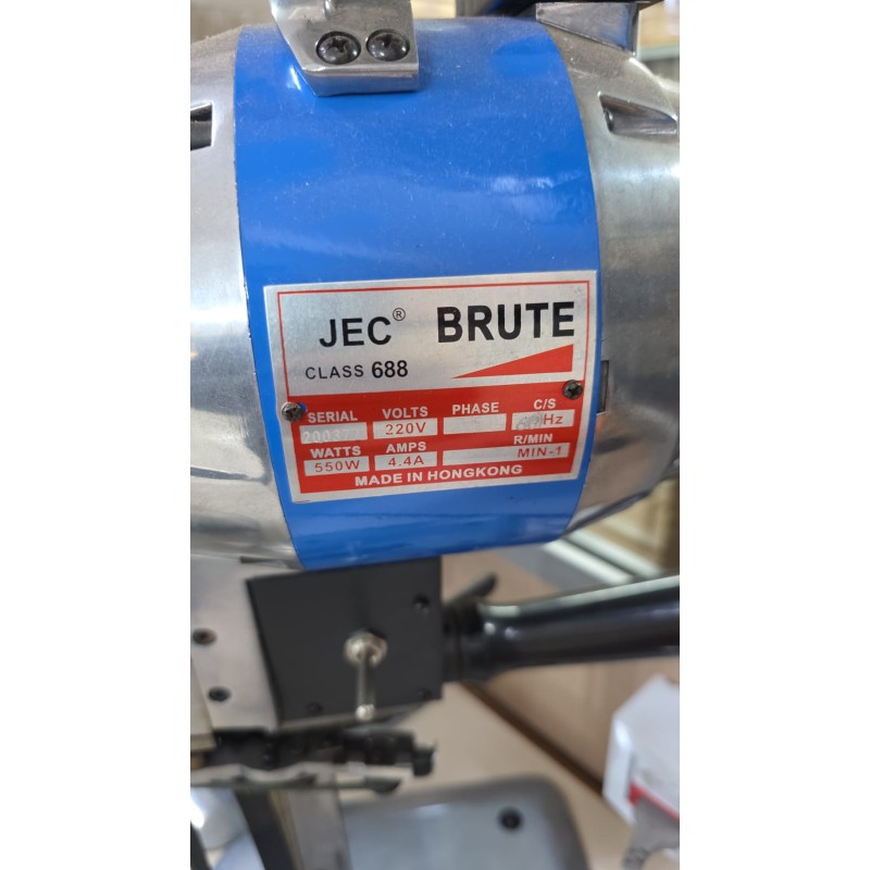 Máquina de corte 8'' Brute class 688 Máquina de corte 8'' Brute class 688
